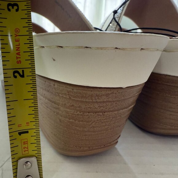 GC NWOB White Wedge Indira Sandal With Rhinestone Embellishments 10W Party Boho - Picture 6 of 9